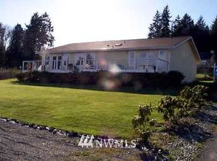 1186 Colchester Dr E, Pt Orchard, WA