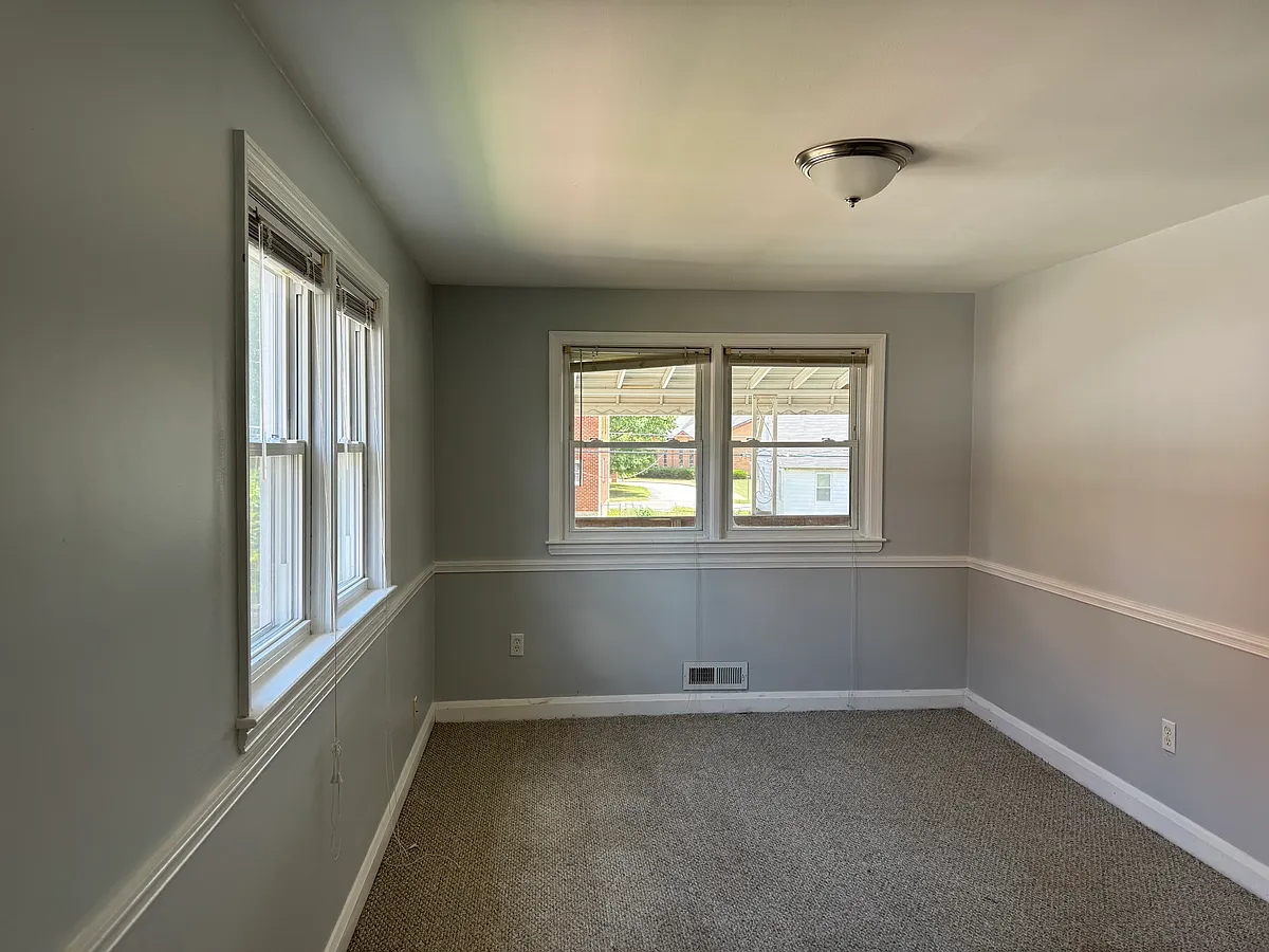 Building Photo - 5143 Westland Blvd
