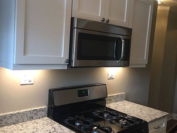 4th image of 717 Washington Blvd #1C
