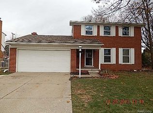 17000 Roslyn Ave, Allen Park, MI 48101