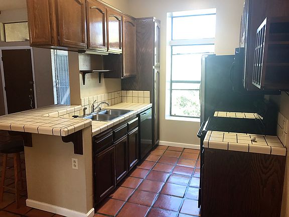 3rd image of 4424 Estrella Ave APT 6
