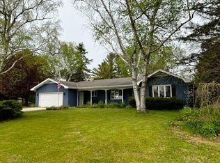 534 Delaware St, Sturgeon Bay, WI 54235