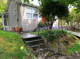 6742 7th Ave NW, Seattle, WA 98117