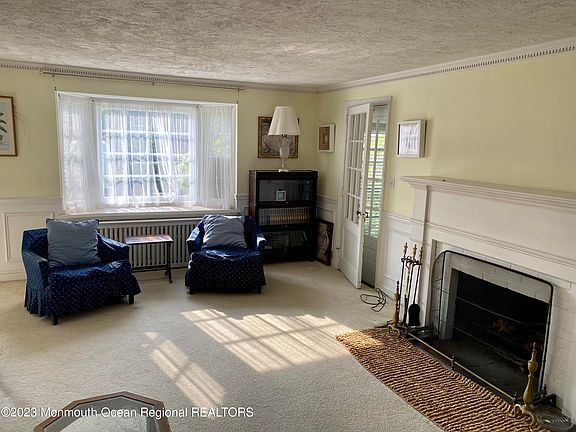 2nd image of 501 New York Blvd