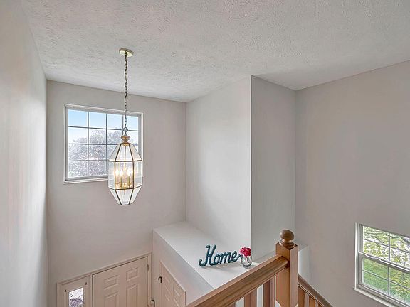5th image of 6159 Loganberry Ct