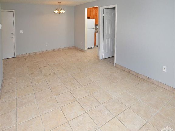 3rd image of 811 W Beaver Creek Blvd #D16