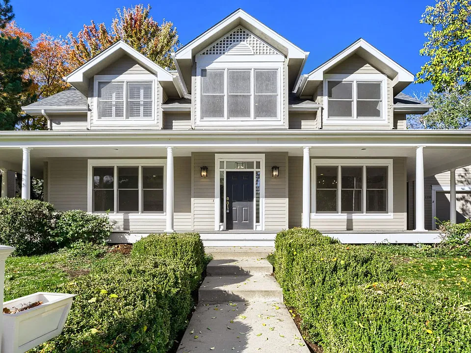 2118 Kalmia Cir