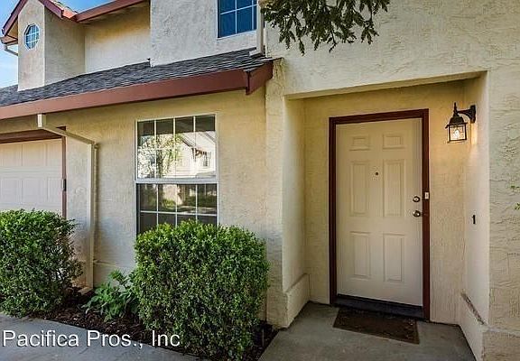 4th image of 3840 Olivebranch Ln