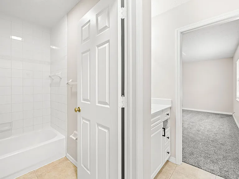 1542 N Lawnwood Cir #37D — Photo 27