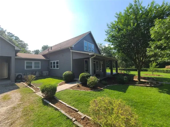 18700 Trails End Rd, Conroe, TX 77385