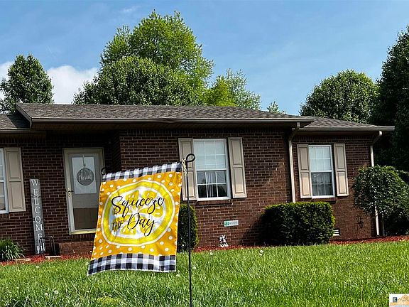3rd image of 101 Sunny Hill Dr