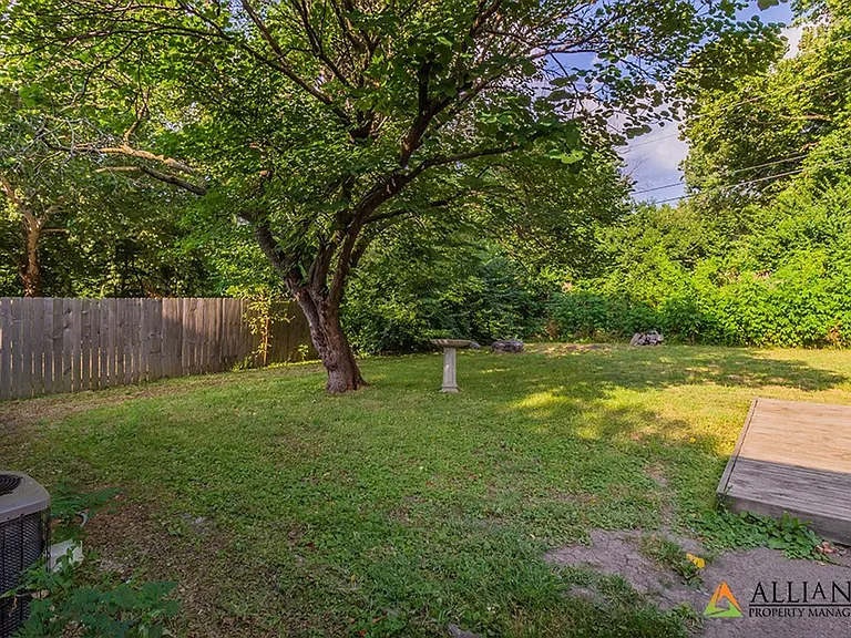 1525 Hartford Rd — Photo 20