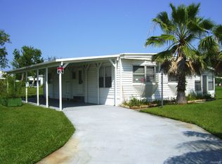 17 Nuestra Calle Ln, Port Saint Lucie, FL 34952
