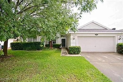 Front / driveway