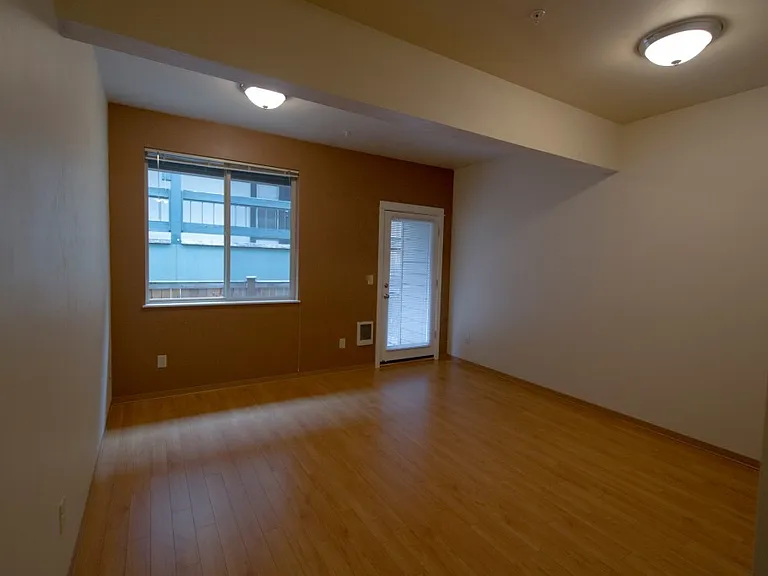 648 E 17th Ave #1-20 — Photo 30