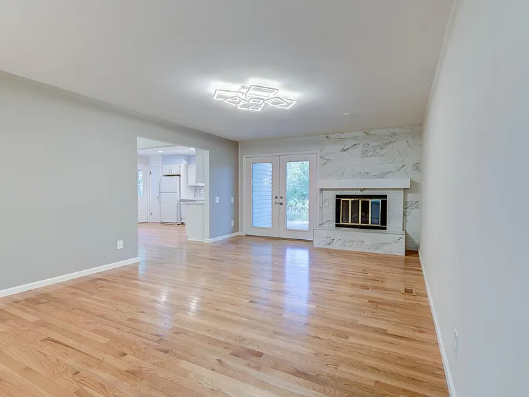 814 Fernview Dr — Photo 18