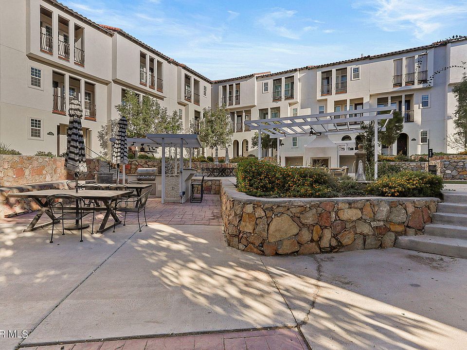 1st image of 448 Vin Bugarra Pl