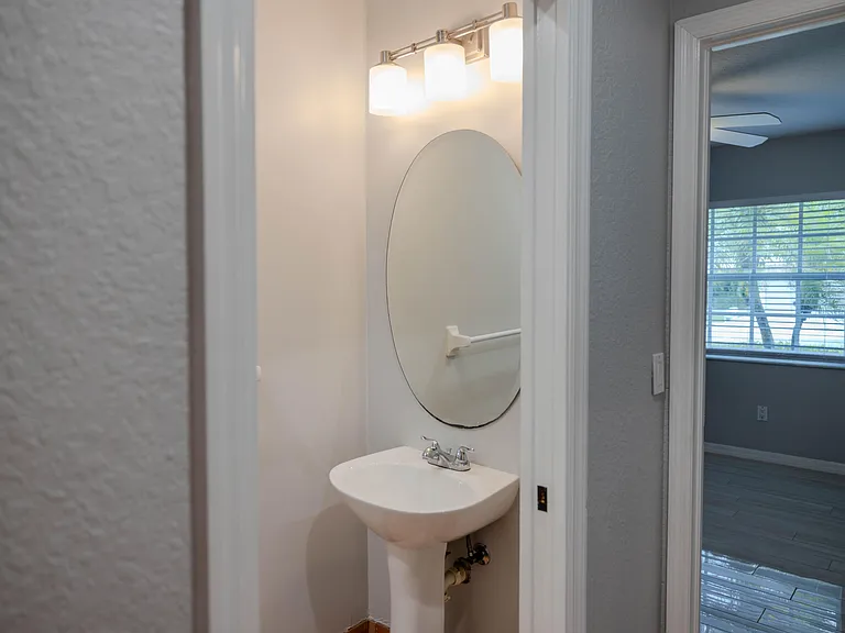 13590 Callington Dr — Photo 22