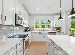 475 Nash St, Fort Mill, SC 29715