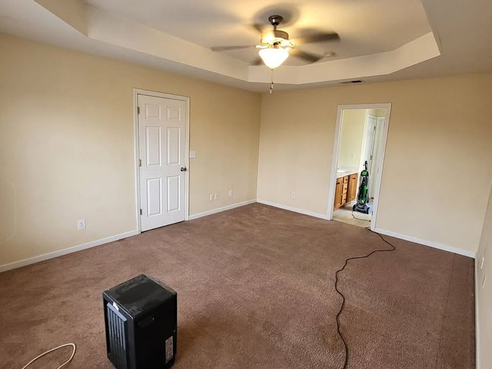 1st image of 3518 Clearwater Dr