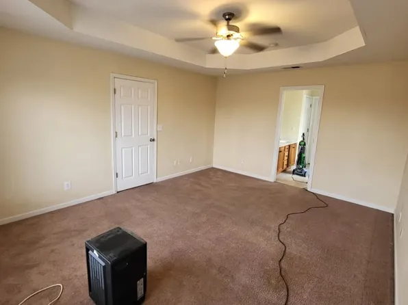 3518 Clearwater Dr, Clarksville, TN 37042