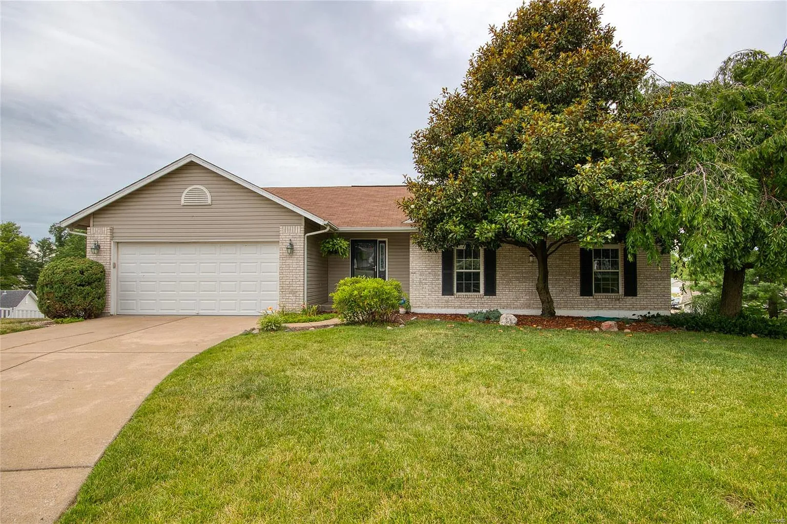 216 Fieldhurst Ct photo 1