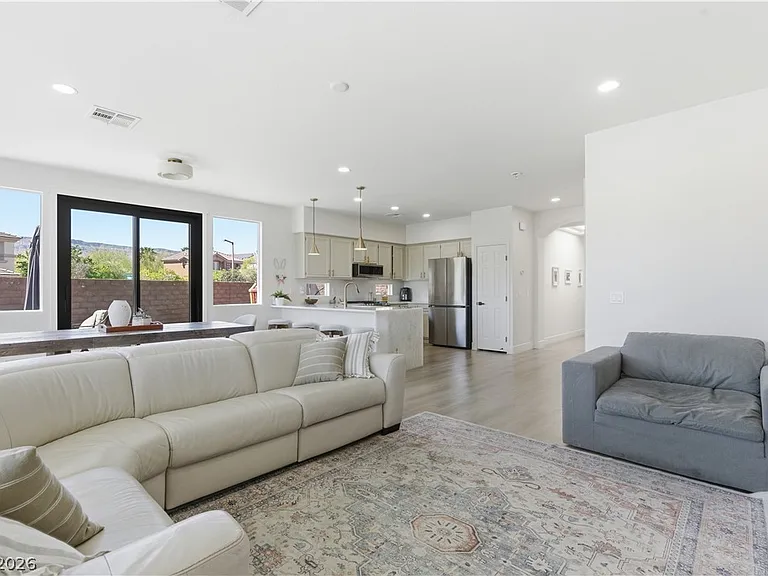 11063 Pegasus Dr — Photo 15