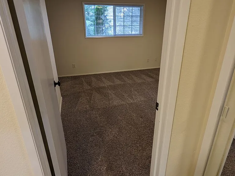 7833-7875 SE Johnson Creek Blvd — Photo 53