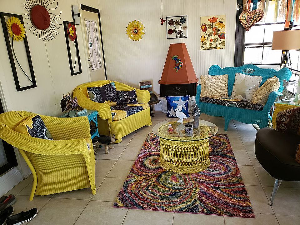 Large lanai