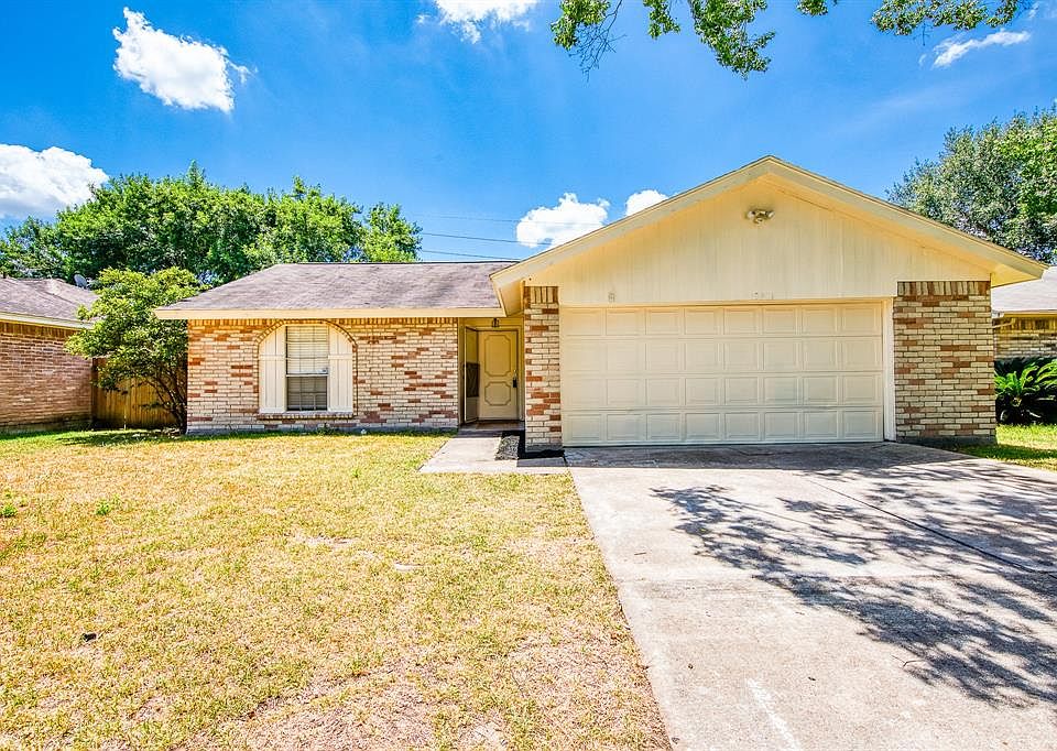 1st image of 19303 Cypress Cliff Dr