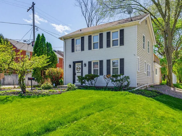 1219 N 85th STREET, Wauwatosa, WI 53226