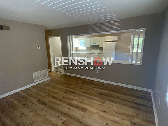 4th image of 1539 Defoe Rd