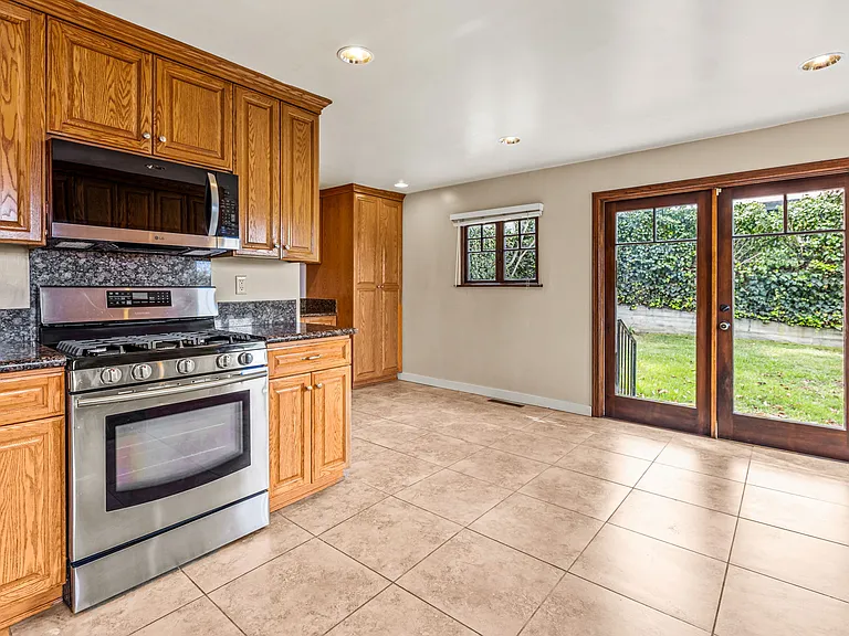 787 Manzanita Dr — Photo 14