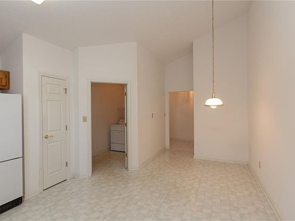 5th image of 11556 Coastal Way