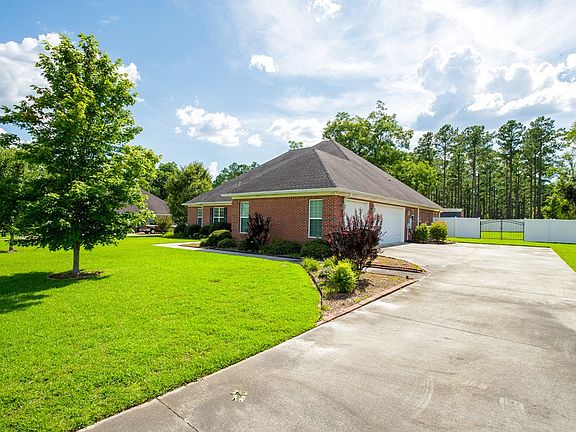 3rd image of 3855 Orchard Way