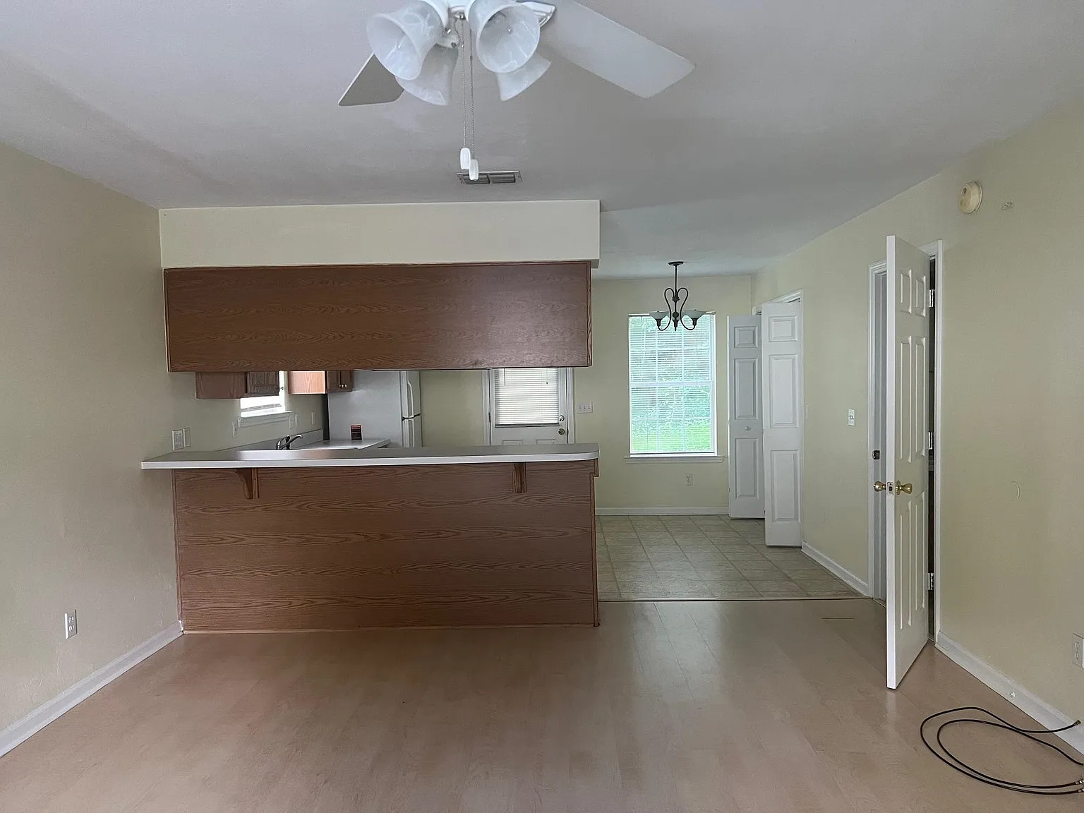 2 bed, 2.5 bath, 1188 sqft, $1,500 — Photo 2
