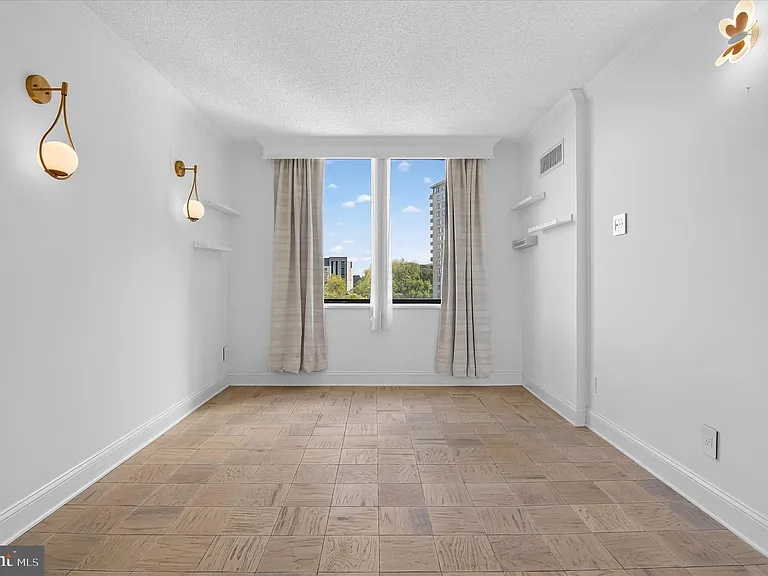 5225 Pooks Hill Rd #715N — Photo 14