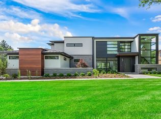 5 Sheffield Ln, Oak Brook, IL 60523