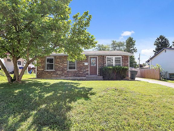 2nd image of 1096 Harwood Dr