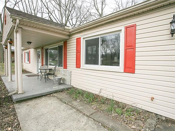 4th image of 29 W Blossom Hill Rd