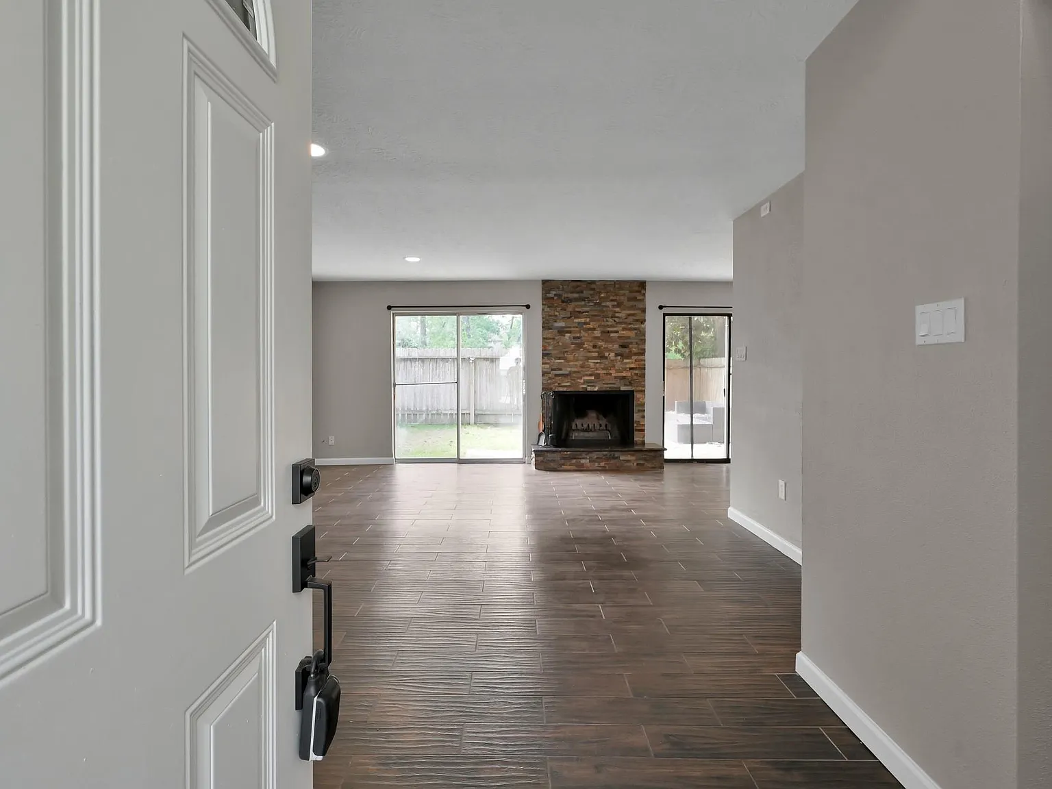 3 bed, 2.0 bath, 1475 sqft, $1,650 — Photo 4
