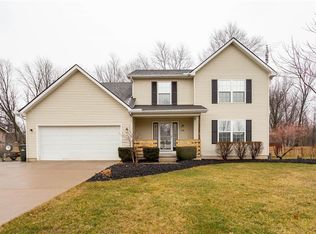 431 Elm St, Sheffield Lake, OH 44054