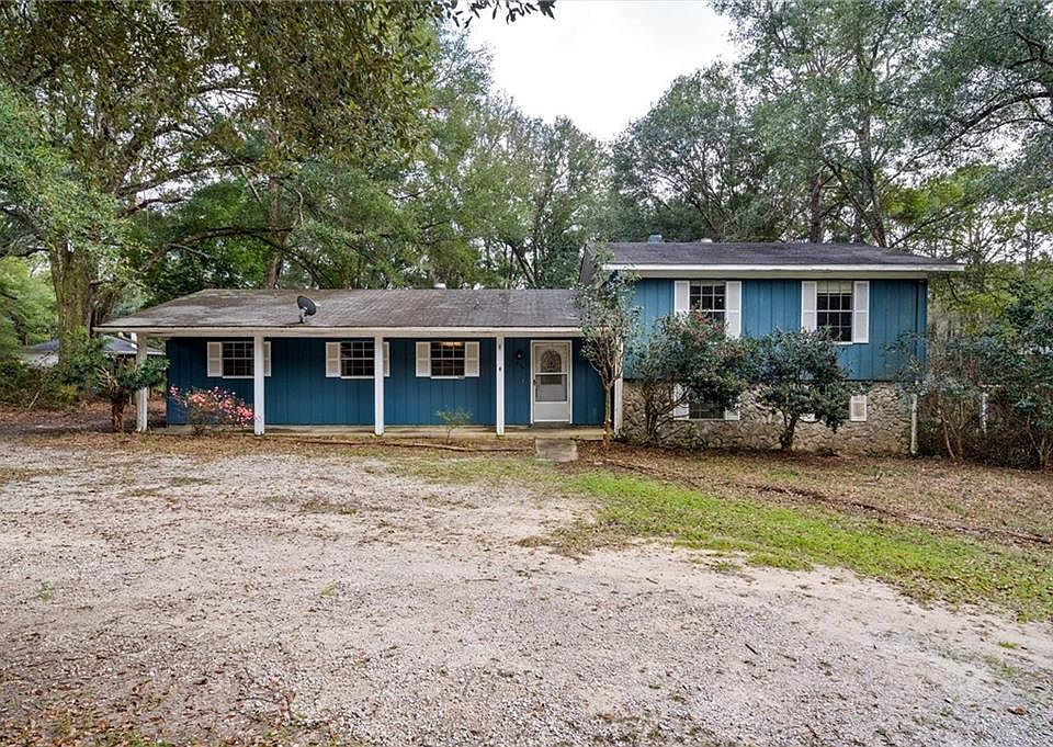 1st image of 910 Whispering Pines Rd