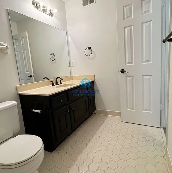 8070 Farmingdale Rd — Photo 23