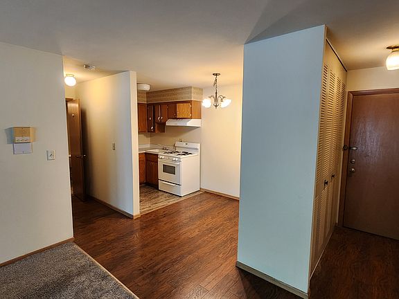 5th image of 7607 W Waterford Ave #5