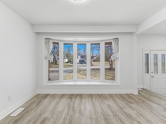 5th image of 3422 Credit Heights Dr