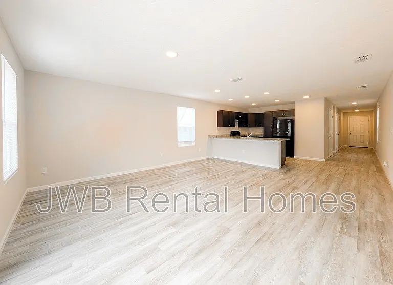 8625 Cocoa Ave — Photo 3