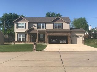 1235 Peaceful Valley Dr, Dardenne Prairie, MO 63368