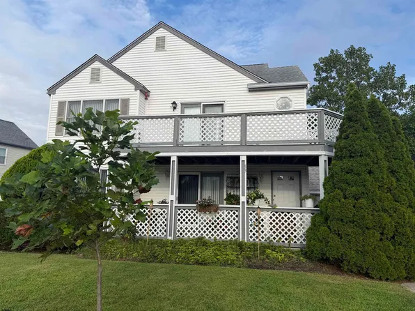 33 Lighthouse Dr, Brigantine, NJ