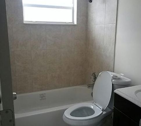 4th image of 2130 SW 42nd Ter